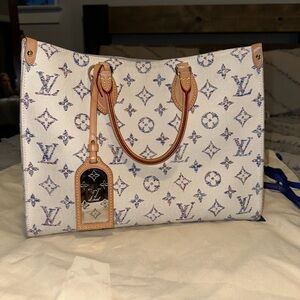 LIMITED EDITION Louis Vuitton